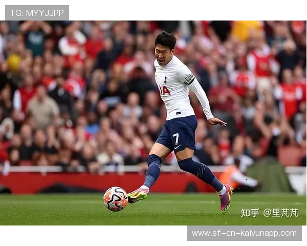 孙兴慜远距离助跑后送出精准挑传，热刺优势扩大